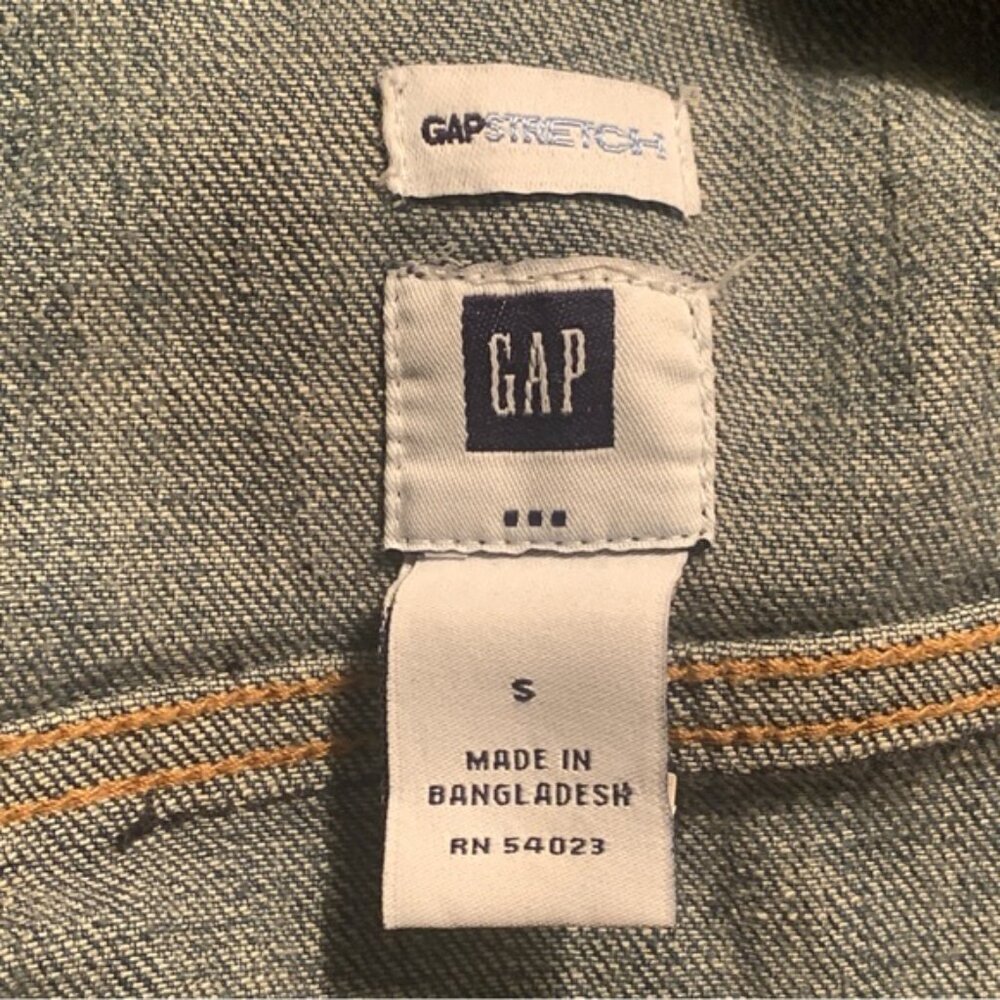 GAP Jean Jacket - Picture 6 of 7